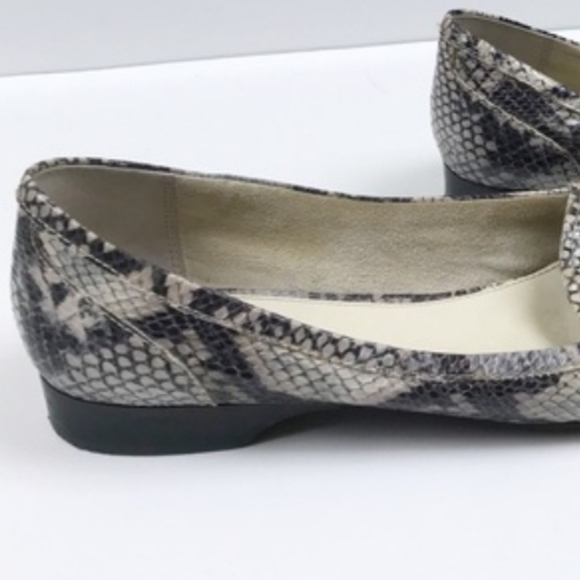 Franco Sarto “Tremor” snakeskin loafers - Picture 2 of 4
